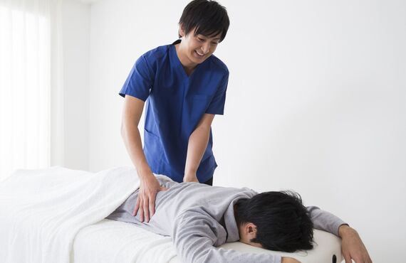 ギックリ腰の激痛改善ケアと再発予防を行います | 身体の不調をご相談いただける姫路の整体院・Hact治療院